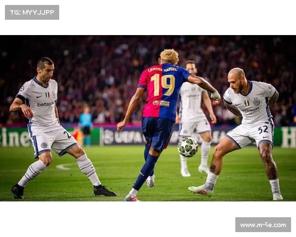 桑坦德竞技vs巴萨国王杯对决，亚马尔、拉什福德领衔首发